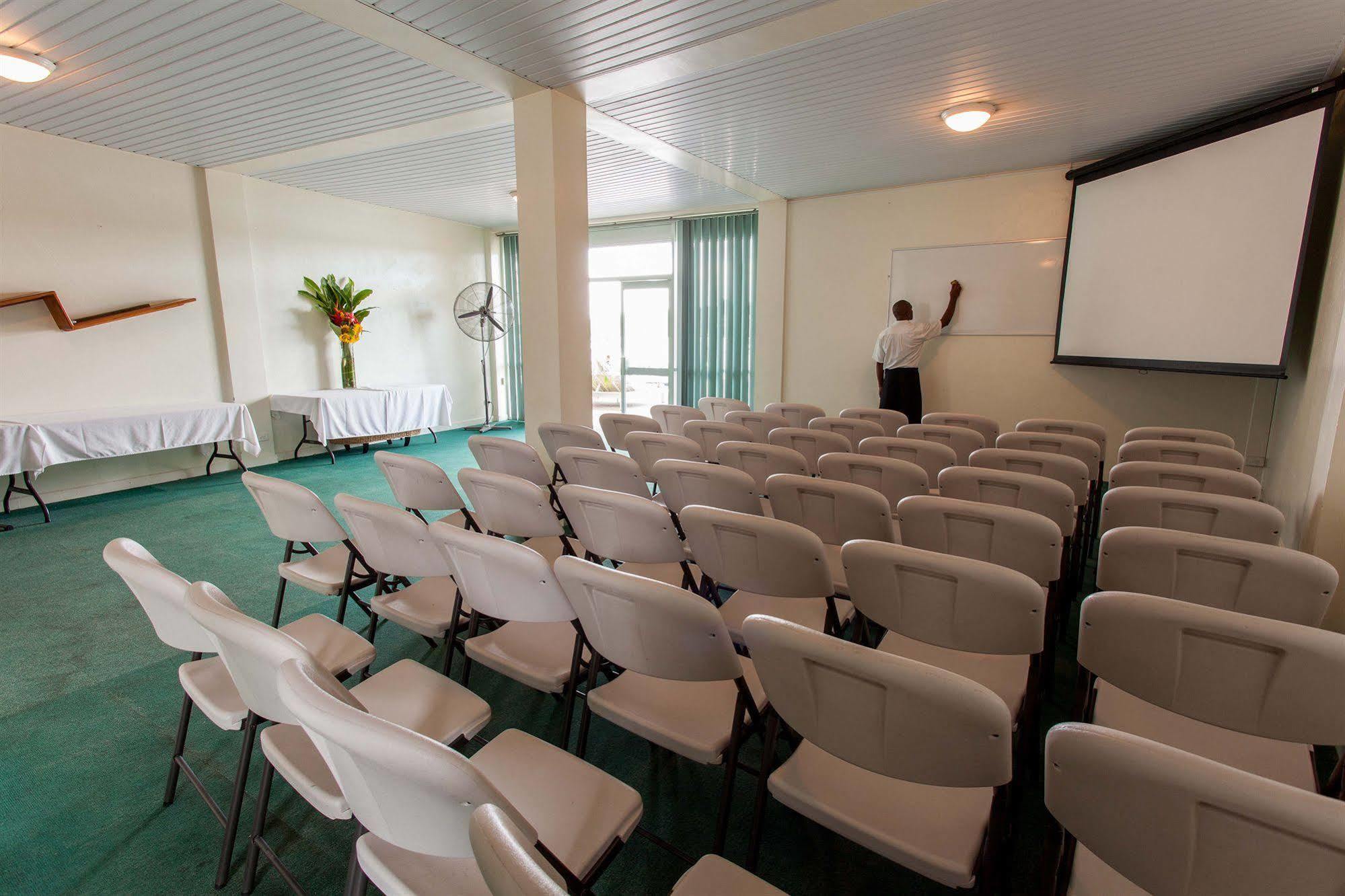 Chantillys On The Bay Port Vila Exterior foto